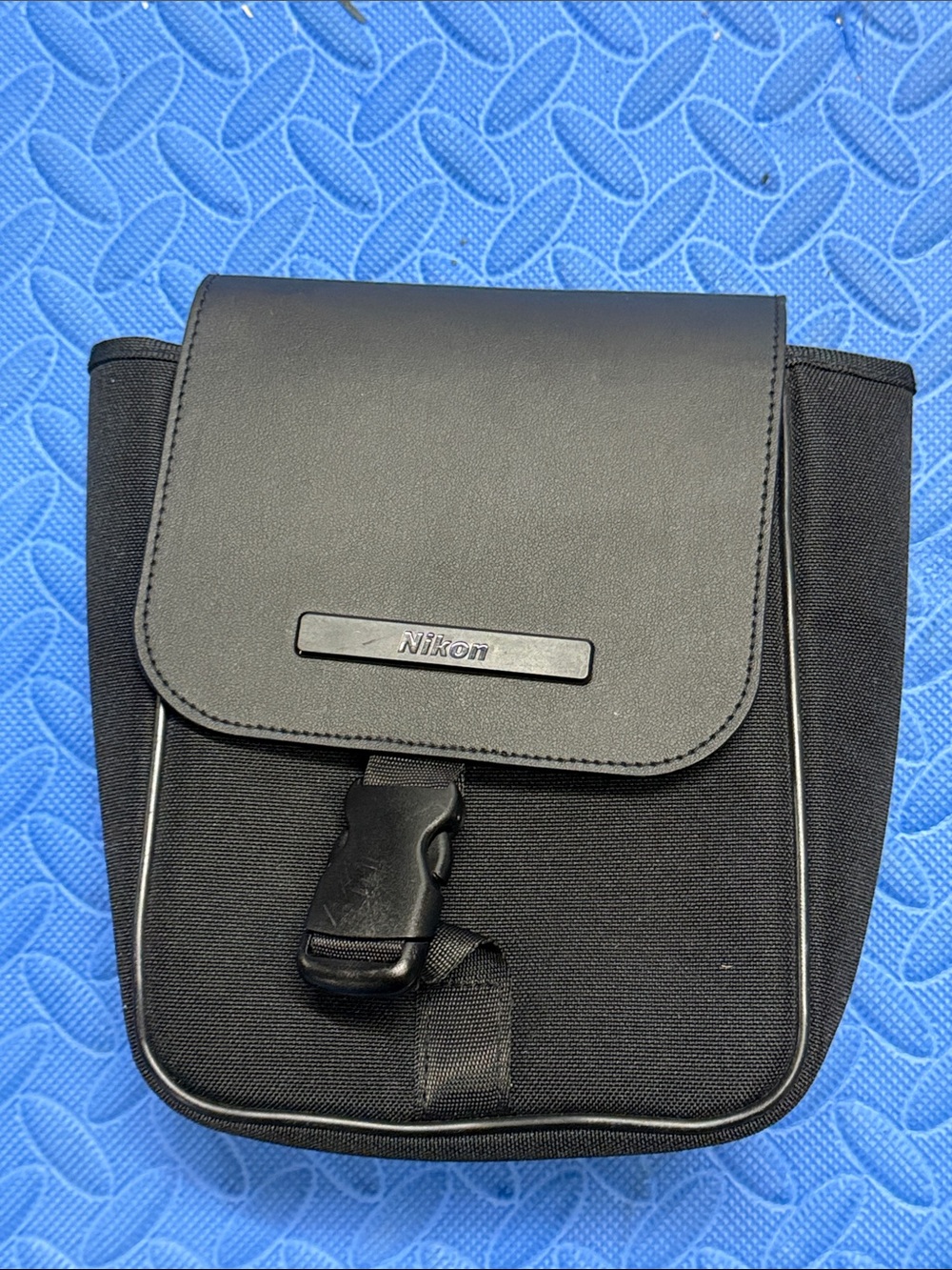 Nikon Black Travel Camera & Gear Pouch - 3x6x7